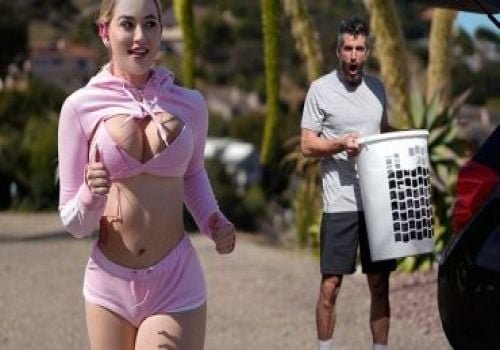 Foda -se a linda esposa de amigos íntimos enquanto você está dormindo rapidamente