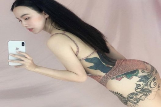 CLIP FULL CLIP BUI THI THANH empréstimo Big Butt Dancing